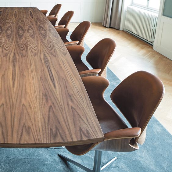 Binye Conference Chair Supports Better Posture in Long Meetings