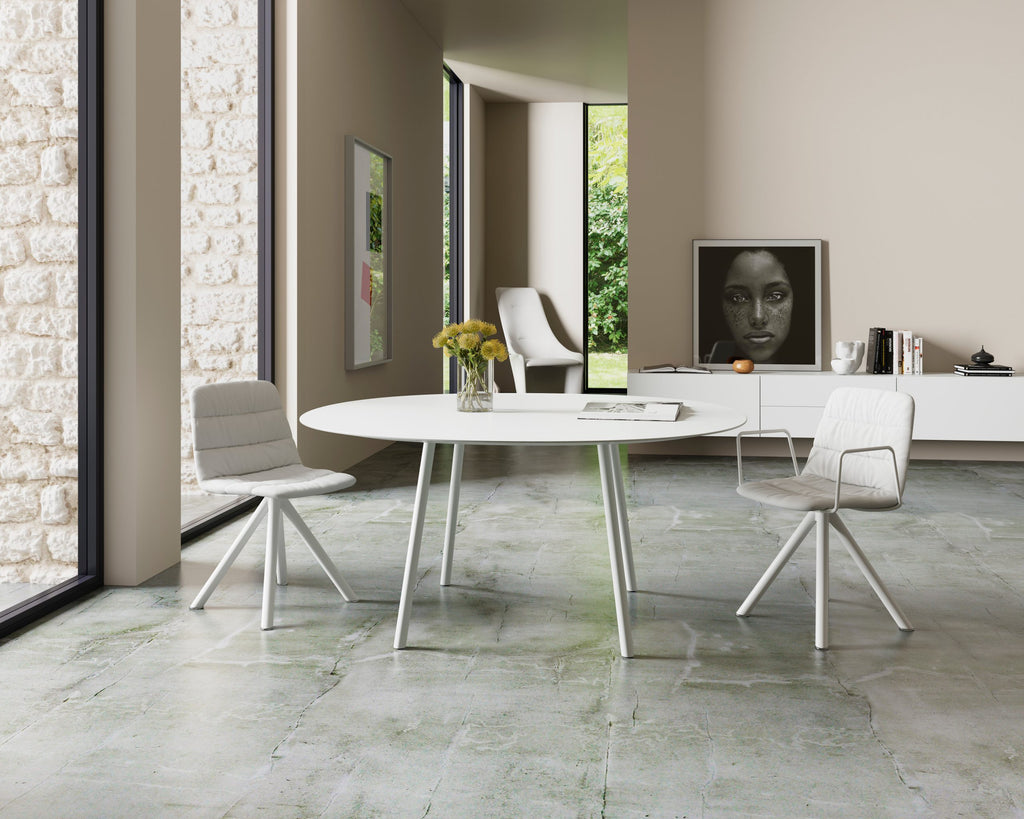 Maarten Round Table