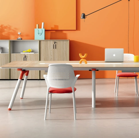 Micky Meeting Table
